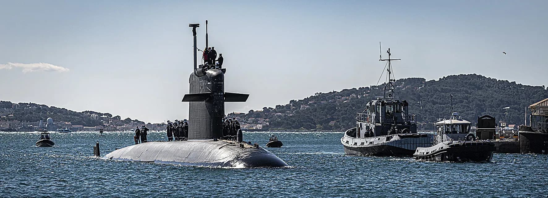 Le SNA Emeraude et le BSAM Seine de retour au port
