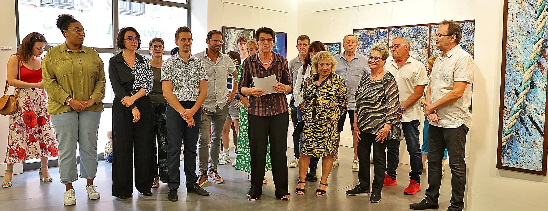 9 jeunes artistes se confrontent au regard du public