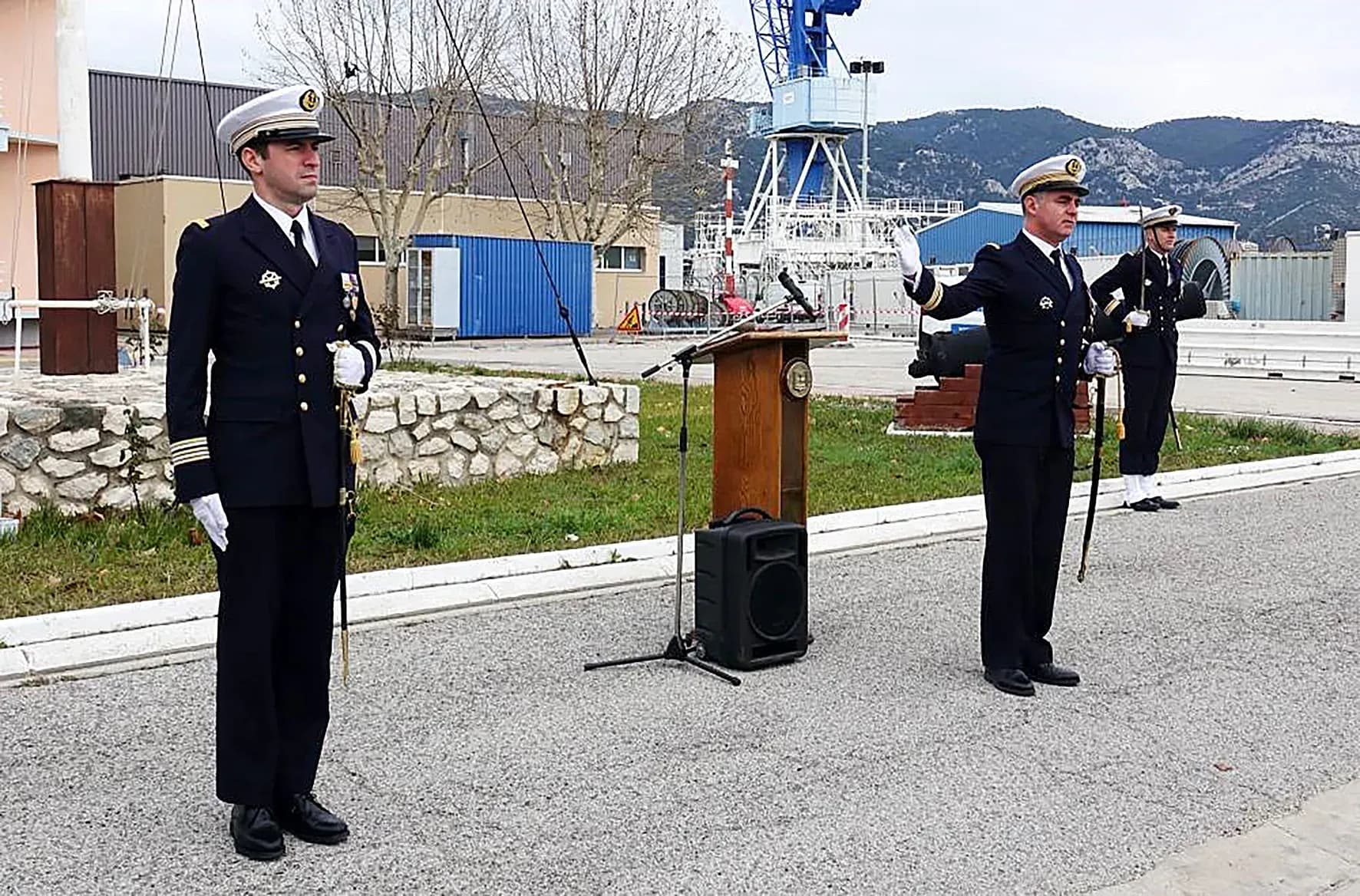 L’Emeraude en partance pour Cherbourg