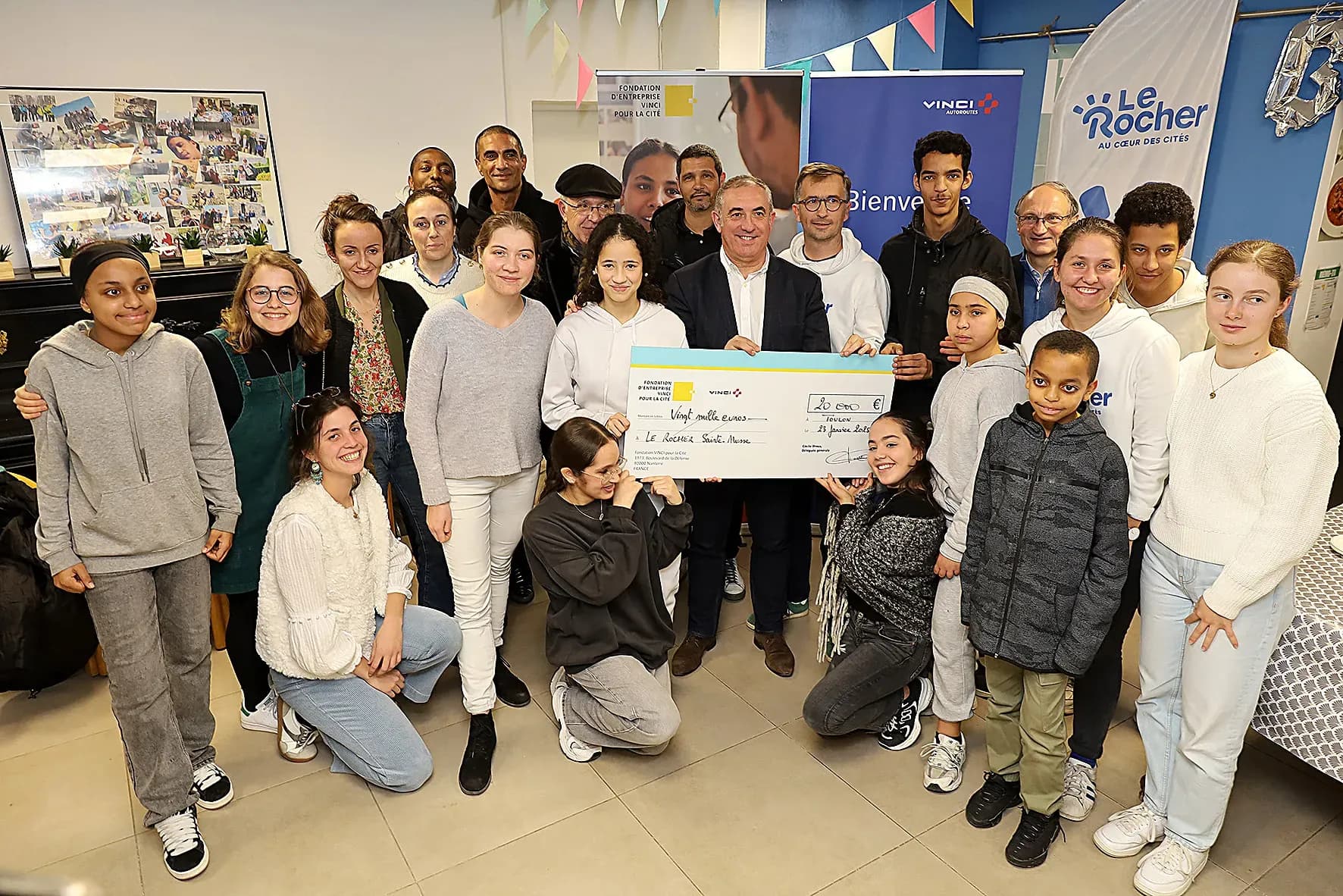 La Fondation VINCI pour la Cité soutient l’association Le Rocher
