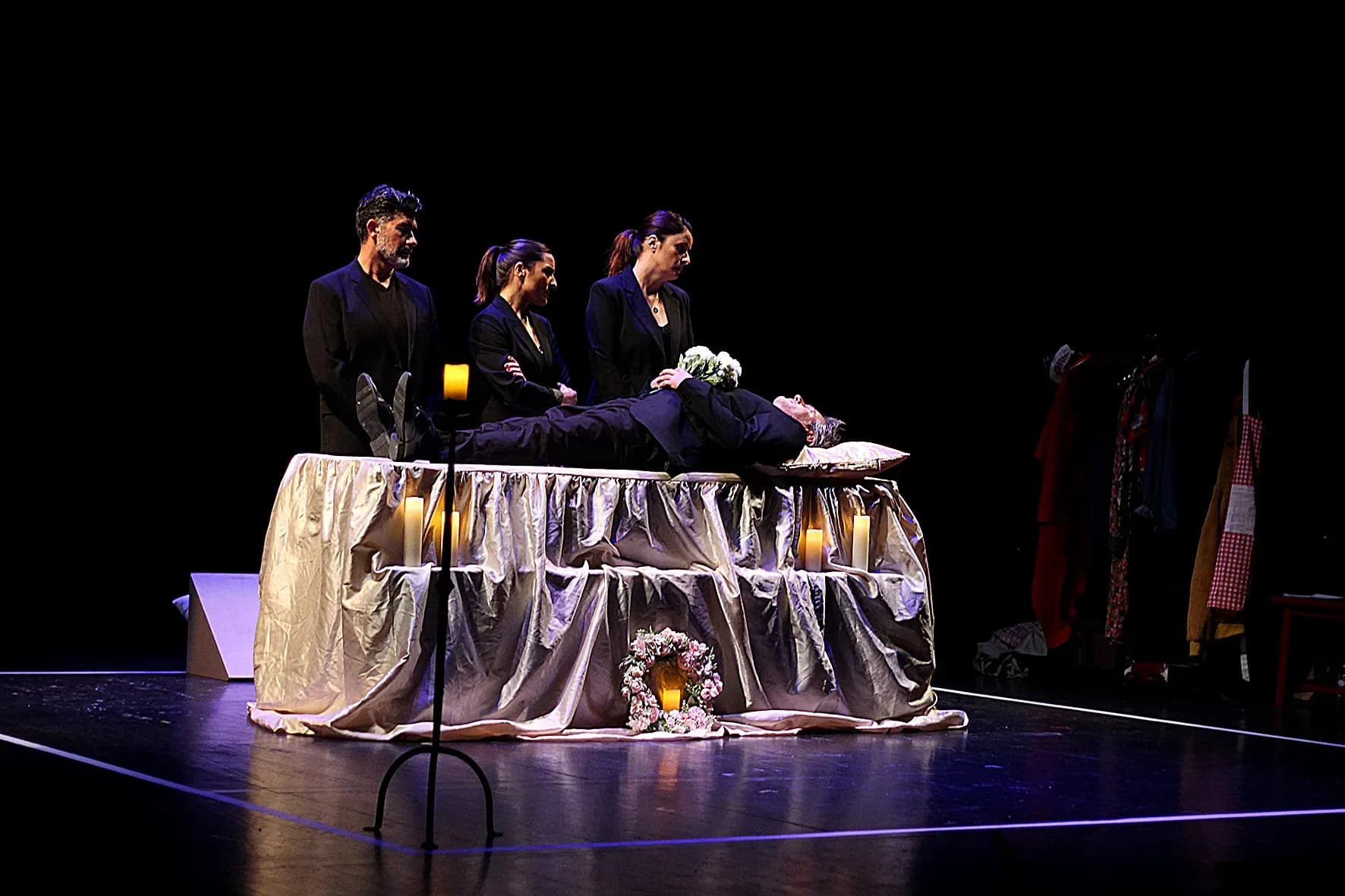 Au théâtre Marelios, humour noir et univers décalé