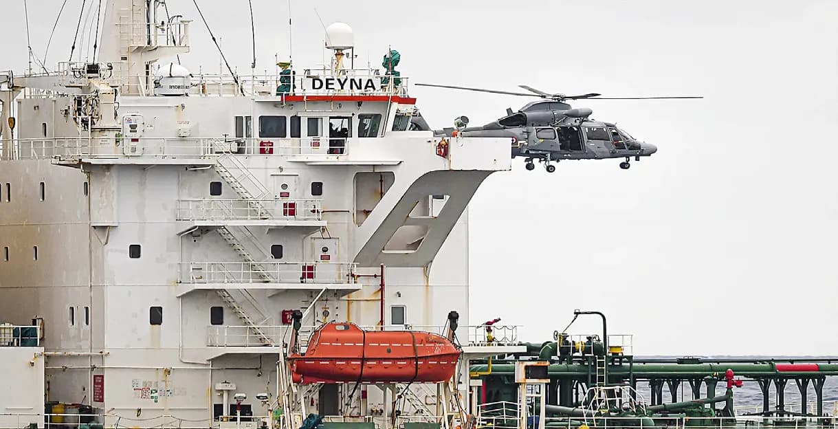 La Marine contrôle un pétrolier en mer Méditerranée