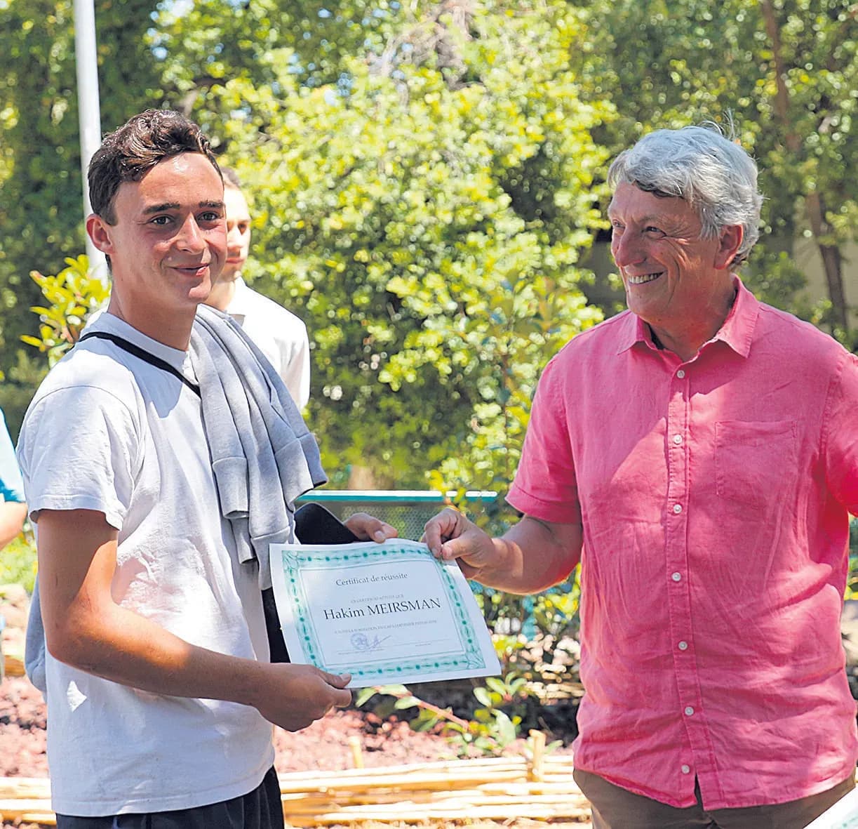 Huit salariés décrochent un CAP