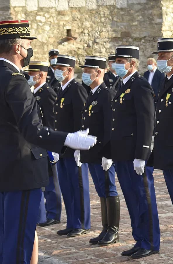 L'adjudant Nicolas Moulin décoré de la Médaille militaire