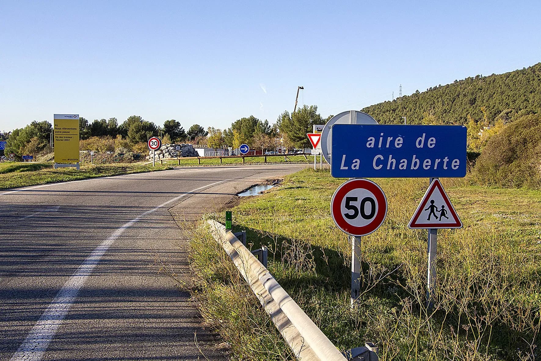 9 aires de services du réseau ESCOTA modernisées