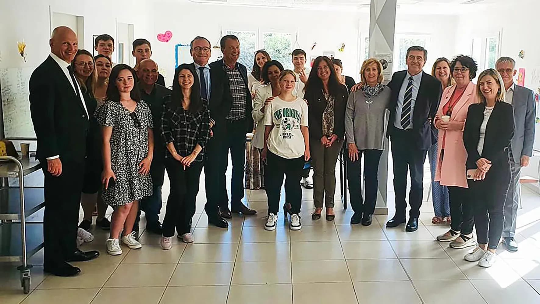 Le préfet visite le centre d’hébergement de Châteaudouble