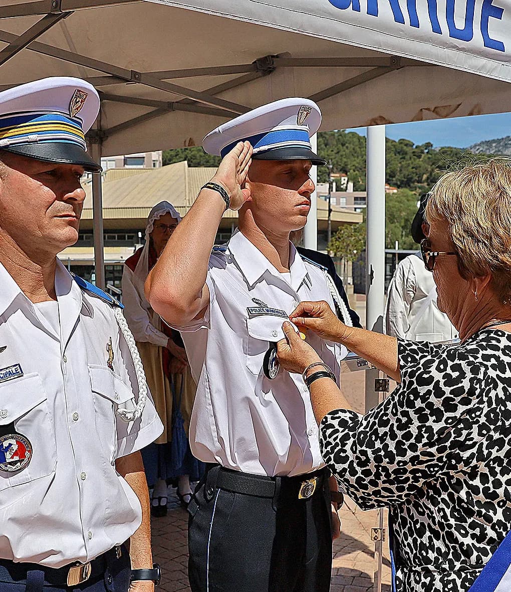 Deux policiers distingués pour leur courage