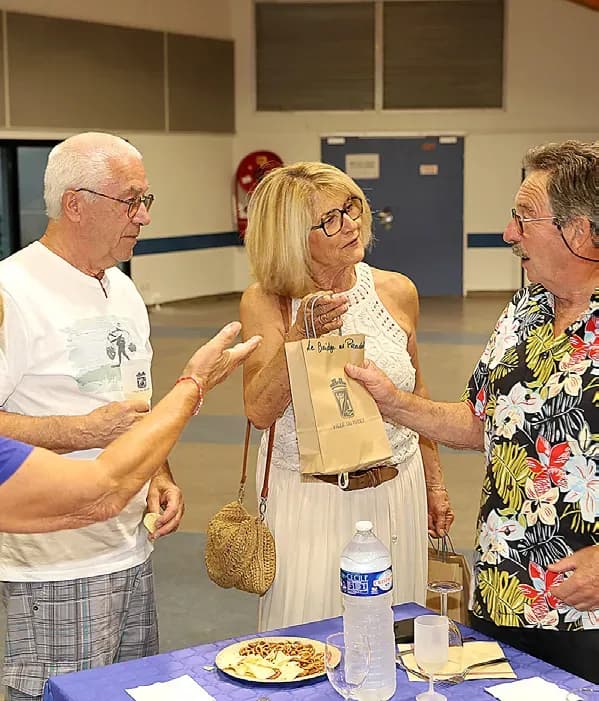 Un grand repas convivial réunit les associations