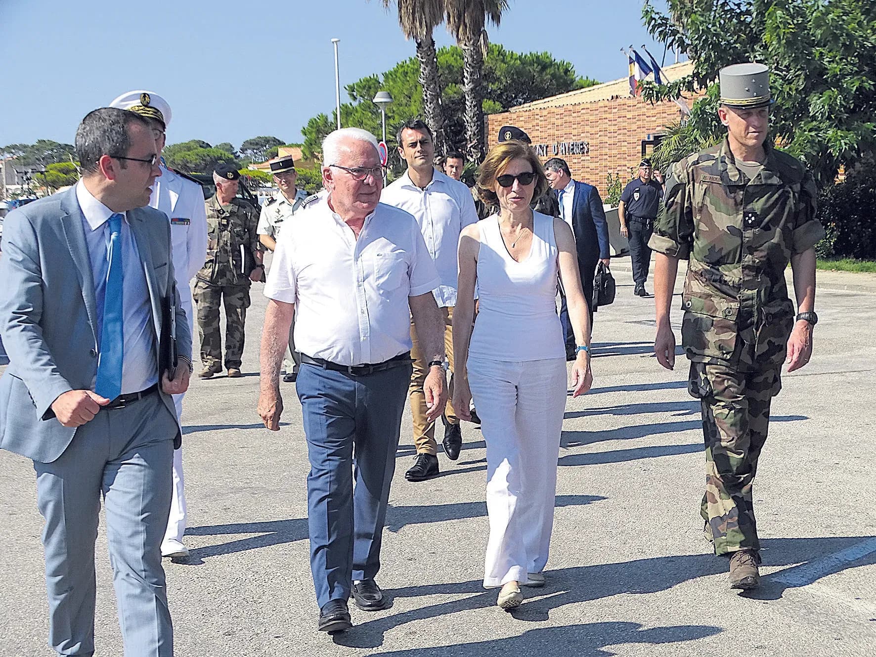 La ministre Florence Parly à la rencontre des militaires de Sentinelle