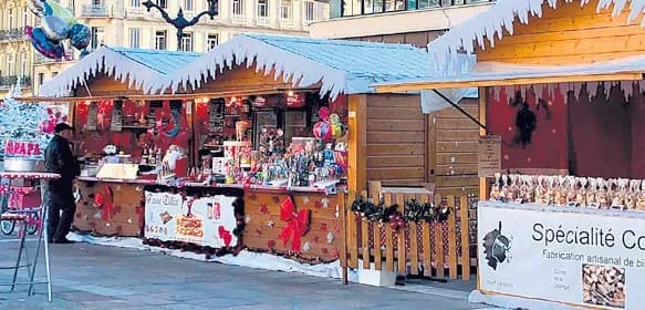 Sur le village de Noël, scènes d’antan et automates d’aujourd’hui