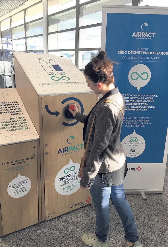 À l’aéroport, un nouveau service de tri des déchets pour les passagers