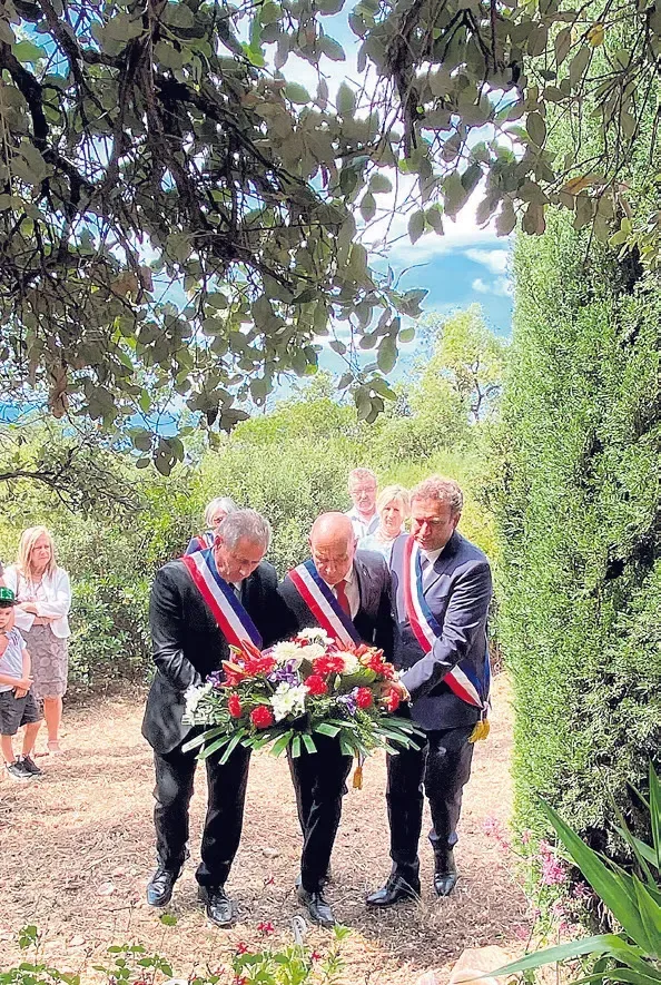 L’émouvant hommage des élus aux 4 victimes de l’incendie de Cabasson