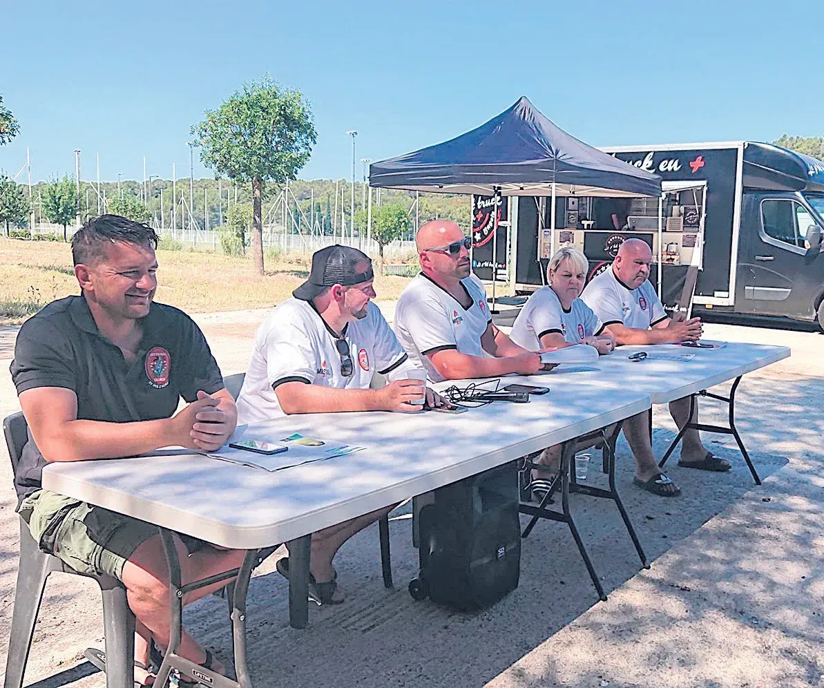Les Z’acrau du RCT, une équipe qui fédère autour du rugby