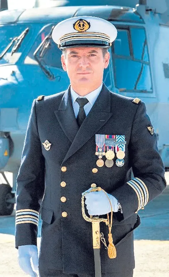 De nouveaux commandants pour la Flottille 35F et le CENTEX Hélicoptères