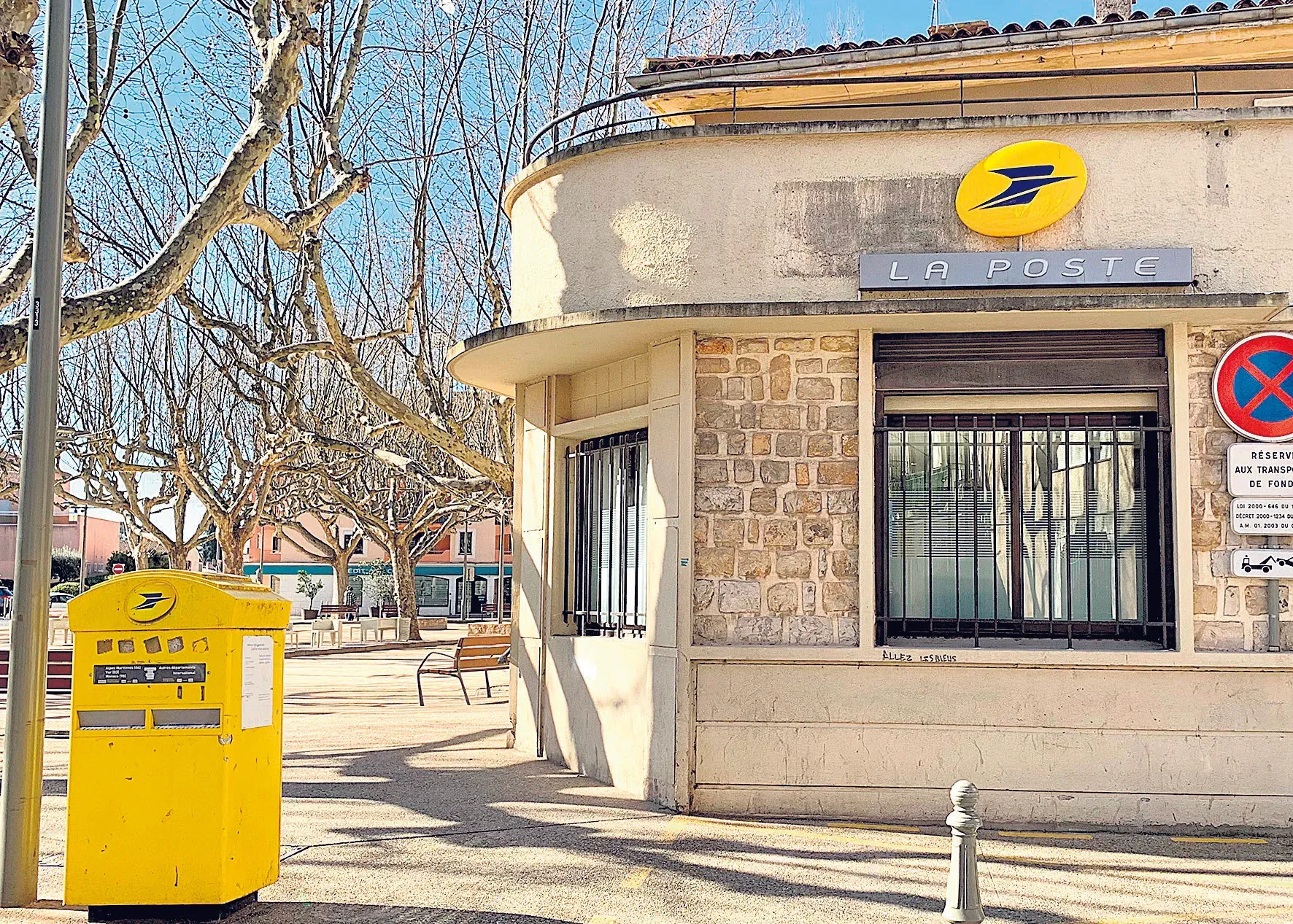 Les 128 bureaux de poste sont ouverts !