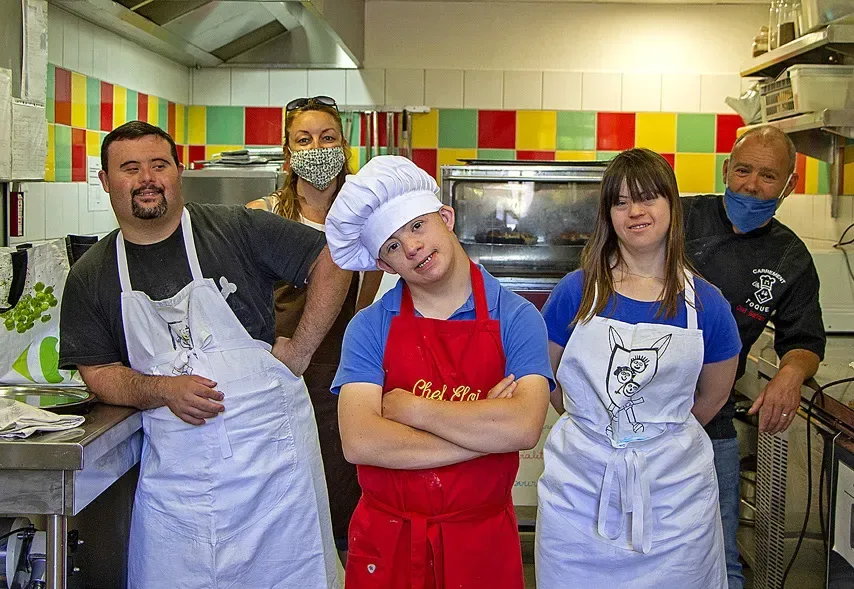 Bertrand répond aux questions de La Gazette du Var, entre deux tartes provençales.