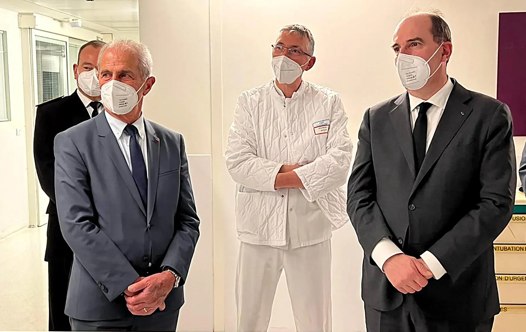 Jean Castex rencontre les équipes Covid et de réanimation