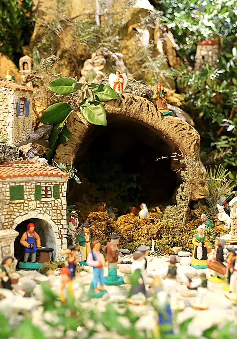 Découvrez plus de 4 000 sujets à la Foire aux santons