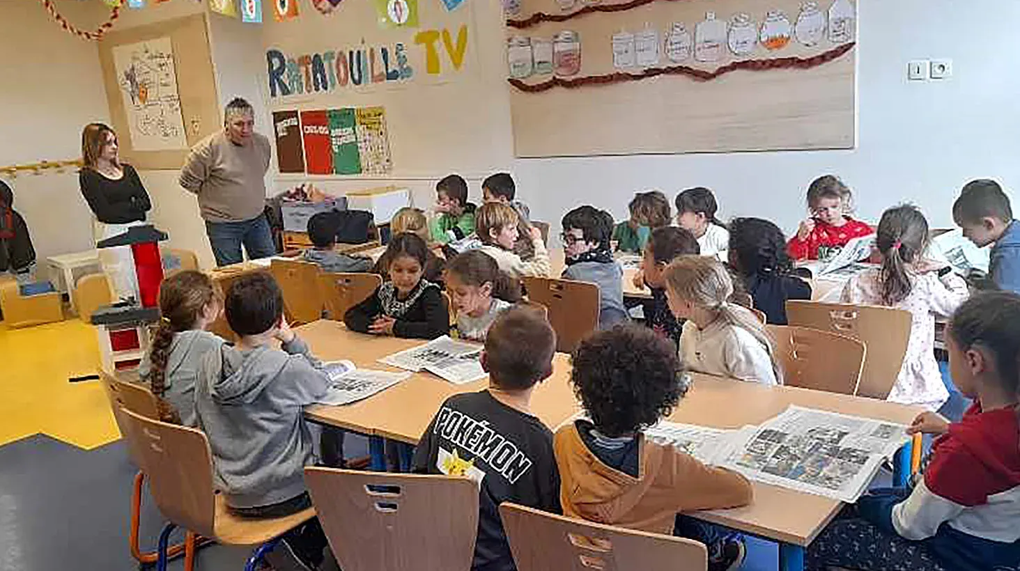 Quand les enfants du centre de loisirs interviewent un journaliste...