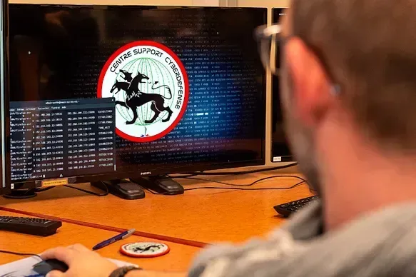 La maîtrise du cyberespace, un enjeu majeur