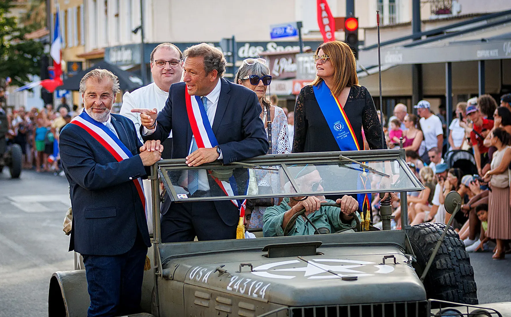 François de Canson : « Des héros ordinaires entrés au Panthéon de notre histoire »