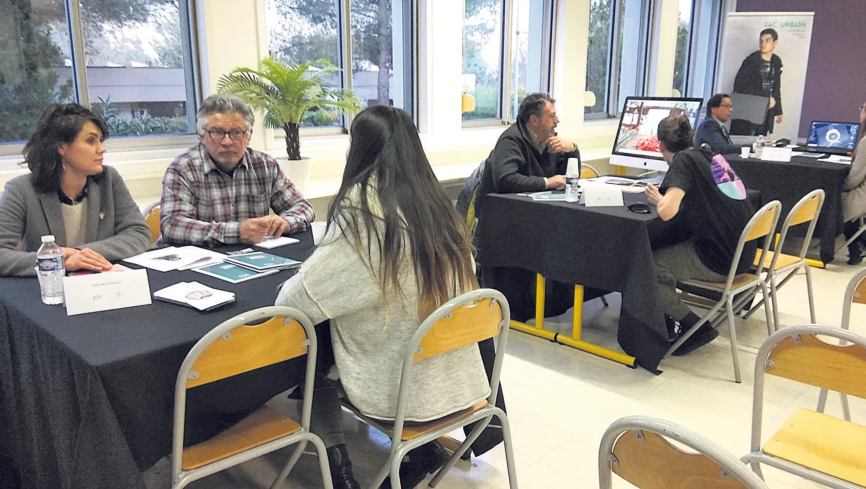 Des étudiants designers stagiaires chez les artisans d’art