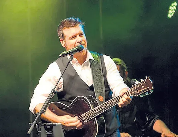 « Roch Voisine devant nous », nouvel album, nouveau concert...