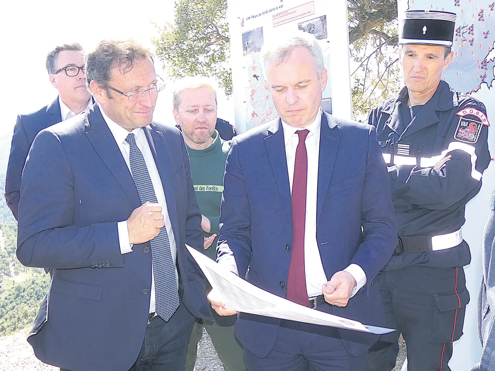François de Rugy : « Se préparer au changement climatique » François de Canson a insisté sur l’action de la Région : « Livre Blanc des risques régionaux et Pélicandrome ».