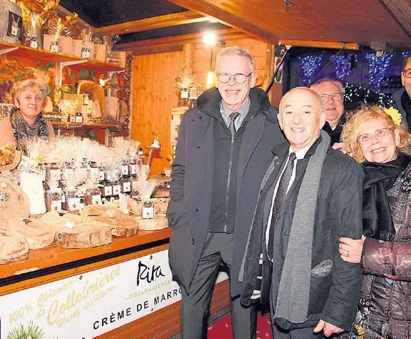 Venez découvrir le village de Noël et ses 100 chalets !