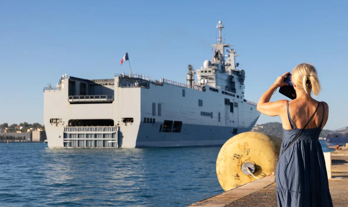 Marine Nationale : retour du Jeanne d'Arc avec une belle prise