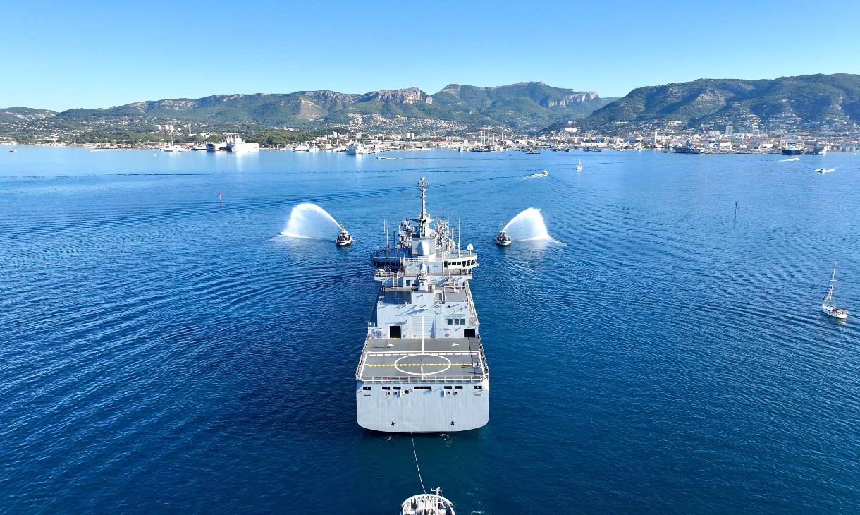 244 retour batiment ravitailleur 1