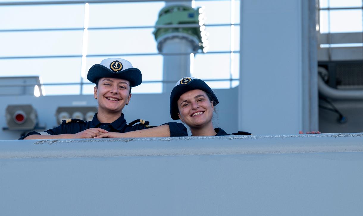 244 retour batiment ravitailleur 2